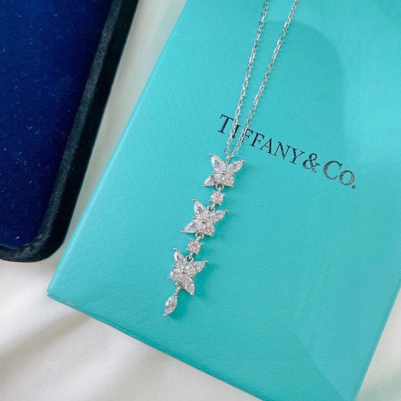 T*f*ny necklaces